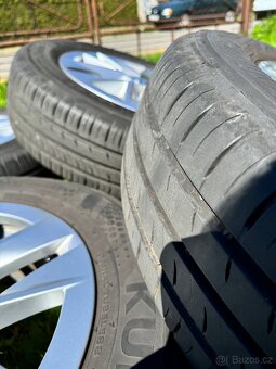 Stříbrná litá kola + letní pneu 185/65 R15 88H - 17