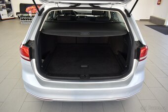 Volkswagen Passat 2,0 TDi 110 kW,DSG,B8,NAVI,ACC - 17