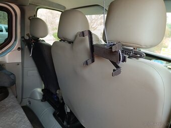 Opel vivaro - 17