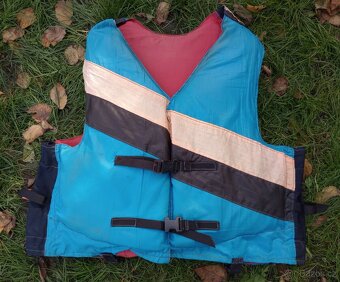 Vesty - různé velikosti (S-XL); Hiko,Hodonský,Vega,Tribord - 17