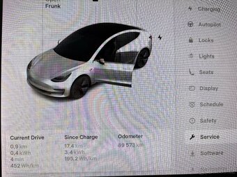 Tesla Model 3 Long Range - 17