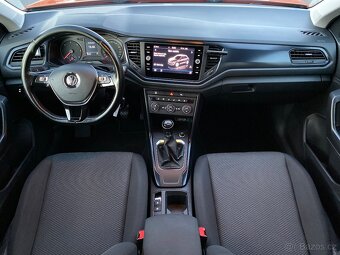 VW T-Roc. 1.6 TDI, 85 kW, 2 majitel, krásný stav - 17