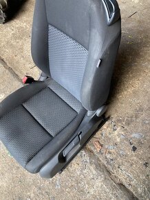 Díly volkswagen Golf 6 1,4l 59kw - 17