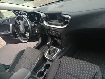 Kia ceed 1.6.tdi - 17
