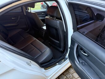 BMW 320i e90 sport packet 140000km Nové CZ - 17