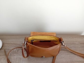 Genuine Leather dámská malá kabelka kožená - 17