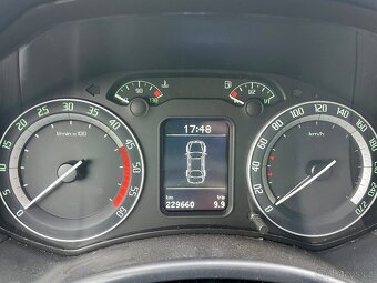 ŠKODA OCTAVIA COMBI RS 2,0TDI - 17