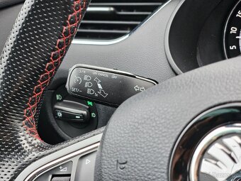 Škoda Octavia III RS 2.0 TDi 135 KW DSG XENON NAVI WEBASTO - 17