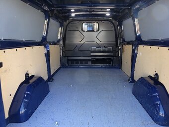 Ford Transit Custom 320 L2H1 DLOUHÝ - TREND - 17