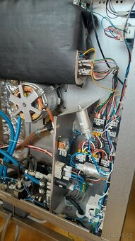 Konvektomat Electrolux Air-O-Steam AOS102EBA2 + podstavec - 17