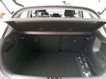 Kia Stonic 1.2 DPI ISG SPIN - 2025 - 17