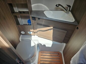 Nové Carado T338 S (Ducato 103kW), 5 míst - 17
