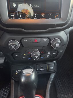 Jeep Renegade 2018 4x4 Automat - 17