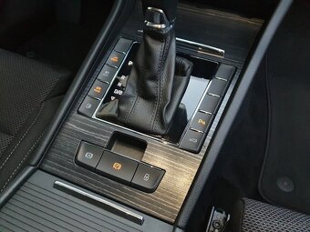 Škoda Superb 3 iV Combi Style 1.4TSI 160kW- záruka Autodraft - 17