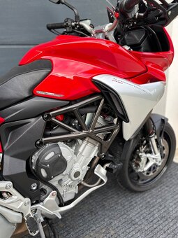 MV Agusta Turismo Veloce 800 - 17