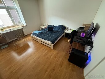 Prodej RD 300m2 - 3 bytové jednotky + garáž, zahrada - 17