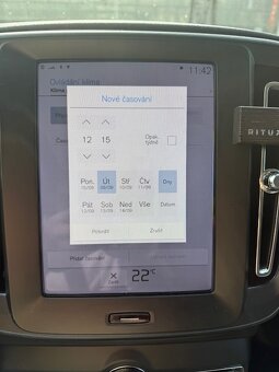 VOLVO XC40 - 17