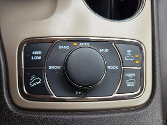 Jeep Grand Cherokee, 3.0 CRD Summit ČR DPH - 17