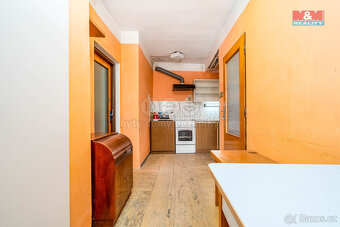 Prodej rodinného domu, 902 m², Stěžery, ul. Zelená - 17