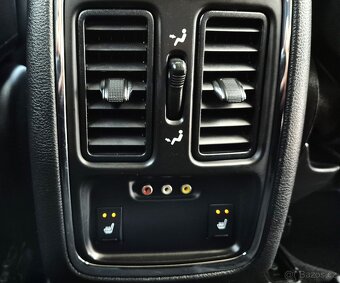 JEEP GRAND CHEROKEE 3.0CRD 177KW  DVD FULL VÝBAVA TAŽNÉ ZAŘ - 17