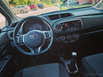 Toyota Yaris, 1.3 i JEN 99000 KM - 17