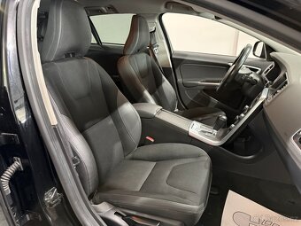Volvo V60 2,4 D5 205HP 4X4 AUTOMAT - 17