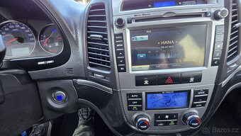 HYUNDAI SANTA FE 2.2CRDi PREMIUM  4x4 1MAJITEL - 17