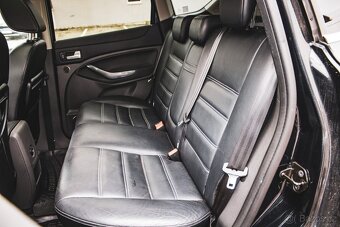 Ford Kuga 2.0 TDCi DPF Titanium 4WD PowerShift - 17