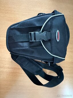 Nikon D3100 s objektivy - 17