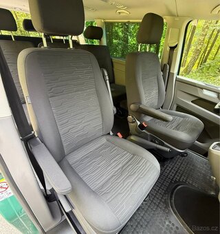 Volkswagen Caravelle 2.0 TDI 150 HP 9 míst Automat - 17