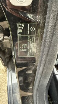 Mercedes w204 na náhradní Dily c220 - 17