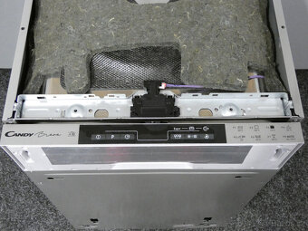 Myčka Candy CDIH 2T1047 - se zárukou - 17