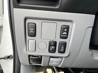 Toyota Hilux 2.5 TD naj: 69837 km - 17