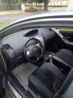 Toyota Yaris 1.3 VVTi 64kw rok 2008 Team edition - 17