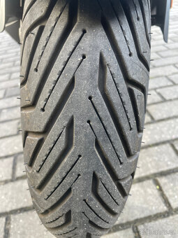 Honda Forza 125 r.v. 2024 najeto pouze 1600Km - 17