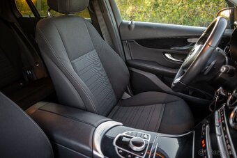 Mercedes Benz GLC 250 AMG Line nové v CZ (DPH) - 17