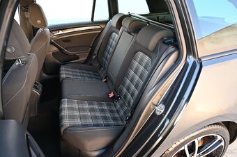 Volkswagen Golf Variant 2.0TDI 135KW GTD 9/2015 - 17