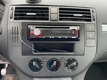 Ford C-MAX 2.0i 107kW - 17