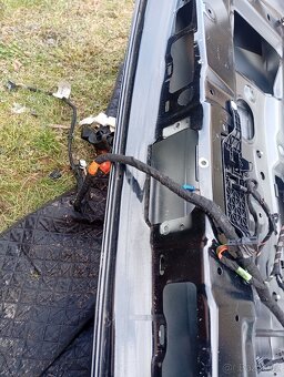 MERCEDES BENZ ML W164, 5 DVEŘE, VÍKO KUFRU  PĚKNÉ, ČERNÉ, - 17