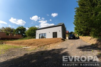 Novostavba 6+kk 230 m² s Chytrou Domácností a Energetickou S - 17
