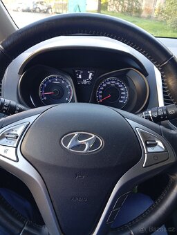 Hyundai ix20,Čr,1.4/16v/66kw,1.majitel,najeto 54.871km - 17