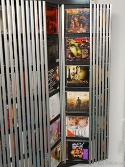 Velká sbírka CD s pořadačem - 17