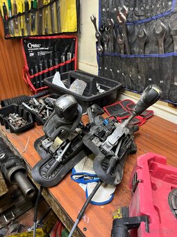 Díly BMW e46 e61 - 17