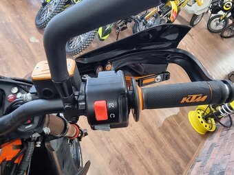 KTM 690 SMC-R - 17