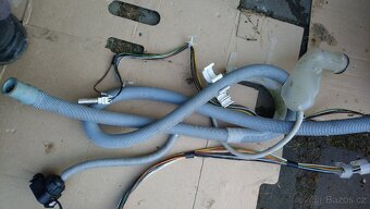 díly z pračky Zanussi ZWP 580 - 17