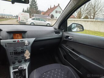 Opel Astra 1.6i - 85 kW + pneu - 17