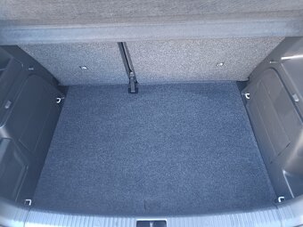 Škoda Fabia, 1.2 tsi / 81 kW, DSG, výhřev - 17