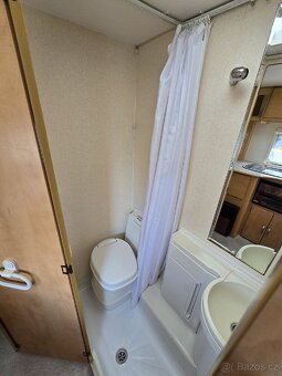 Karavan Bailey Discovery 300 r.v.2004 Pro 3/4 osoby - 17