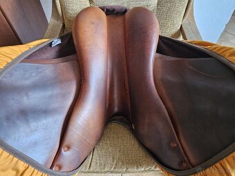 Luxusní skokové sedlo BUTET Saumur - 17", TOP stav - 17