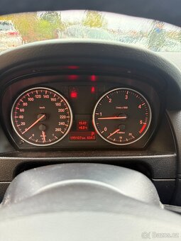 BMW X1 20d 130 KW Xdrive 2011 NOVÉ V CZ PLNÝ SERVIS BMW - 17